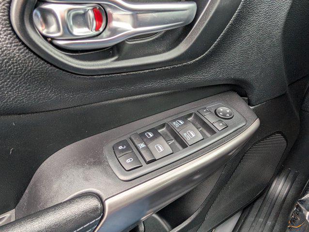 used 2020 Jeep Cherokee car, priced at $17,500