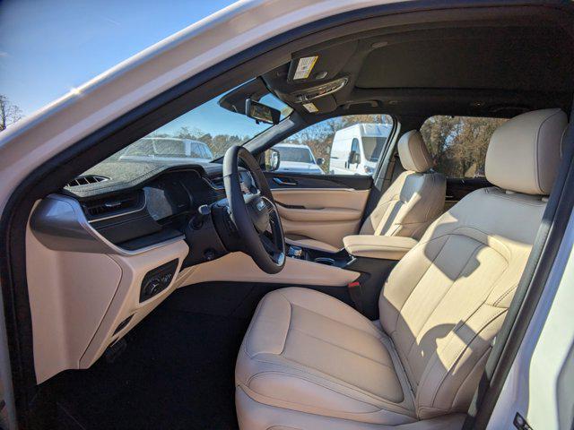 new 2025 Jeep Grand Cherokee car, priced at $51,635