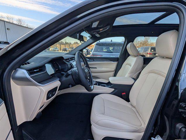 new 2025 Jeep Grand Cherokee L car, priced at $51,112