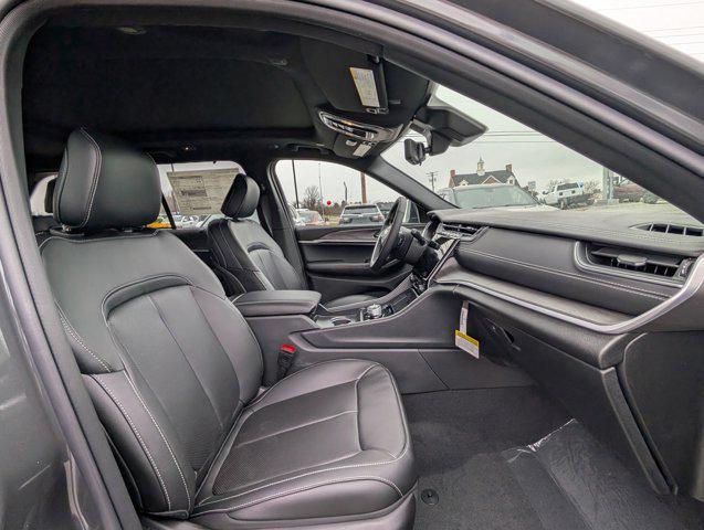new 2025 Jeep Grand Cherokee car, priced at $42,334
