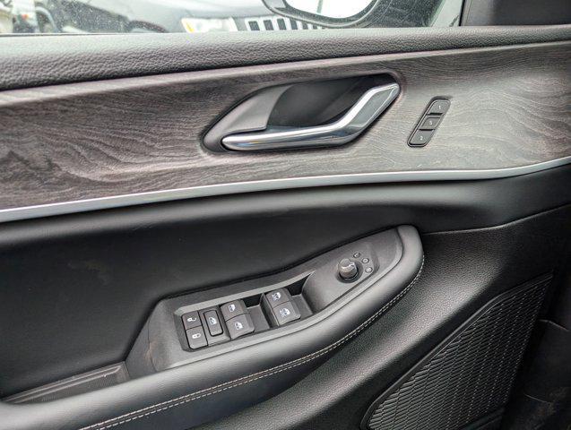 new 2025 Jeep Grand Cherokee car, priced at $42,334