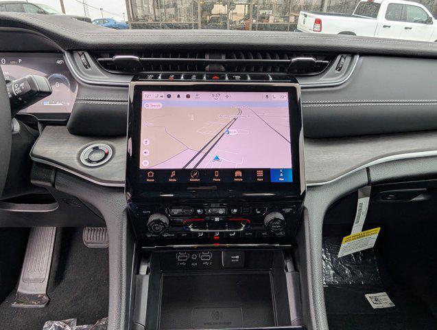 new 2025 Jeep Grand Cherokee car, priced at $42,334