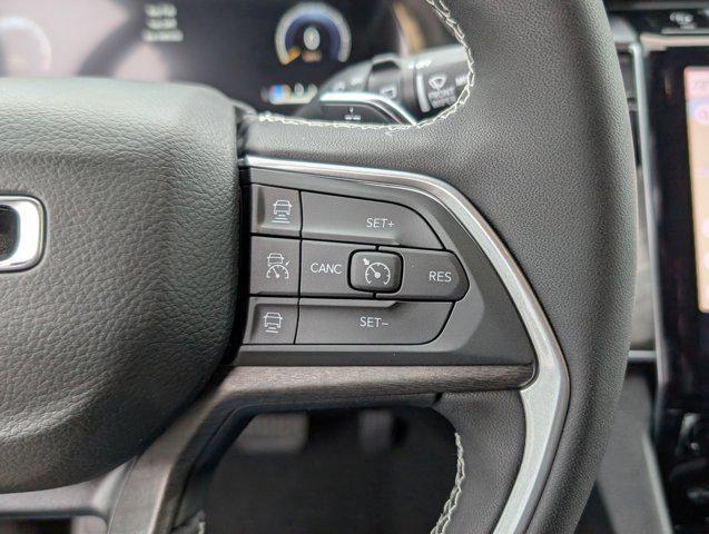 new 2025 Jeep Grand Cherokee car, priced at $42,334