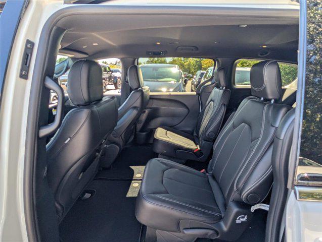new 2026 Chrysler Pacifica car, priced at $36,106