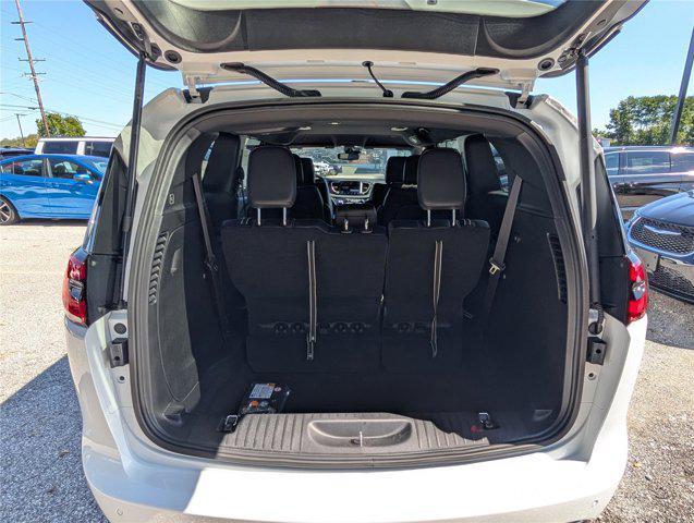 new 2026 Chrysler Pacifica car, priced at $36,106