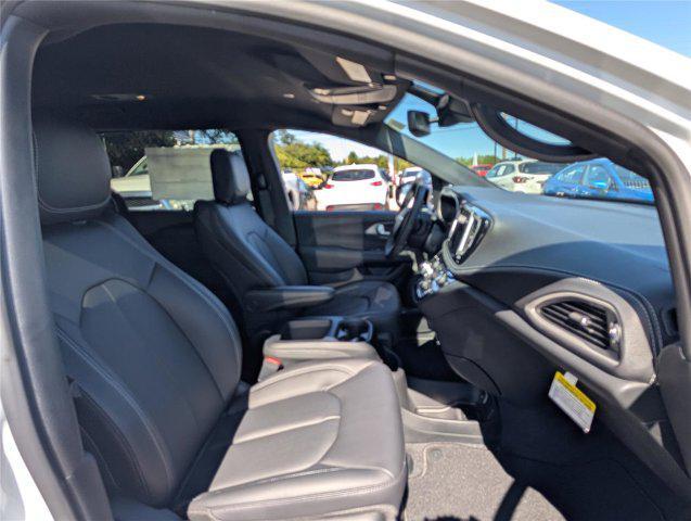 new 2026 Chrysler Pacifica car, priced at $36,106