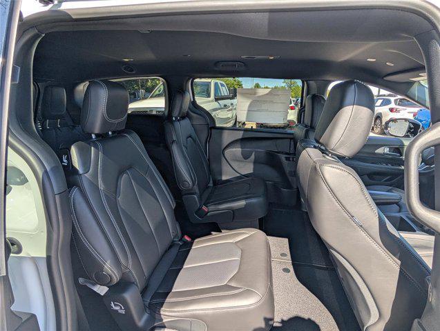 new 2026 Chrysler Pacifica car, priced at $36,106