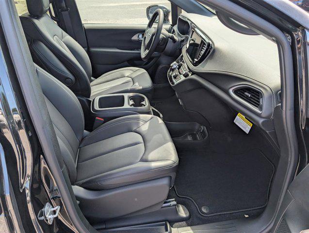new 2026 Chrysler Pacifica car, priced at $36,242
