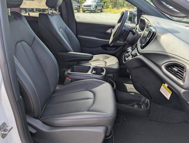 new 2026 Chrysler Pacifica car, priced at $36,242