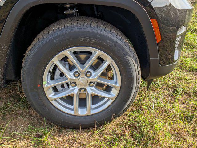 new 2025 Jeep Grand Cherokee car, priced at $38,965