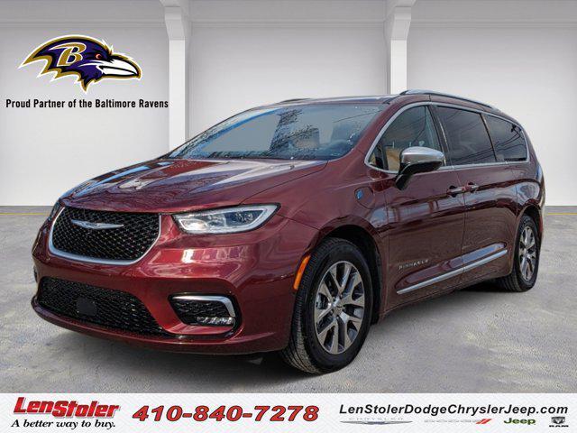 used 2023 Chrysler Pacifica car, priced at $37,987