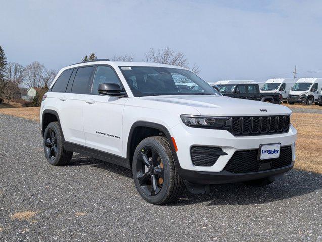 new 2025 Jeep Grand Cherokee car, priced at $38,267