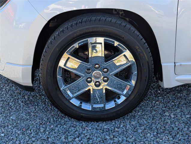 used 2016 GMC Acadia car, priced at $11,500