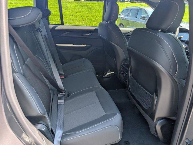 new 2025 Jeep Grand Cherokee car, priced at $33,281