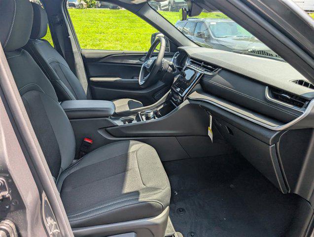 new 2025 Jeep Grand Cherokee car, priced at $33,281