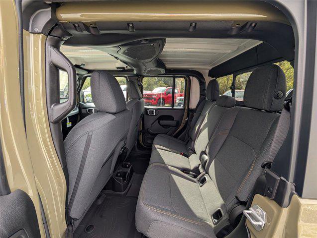 new 2025 Jeep Gladiator car, priced at $42,113