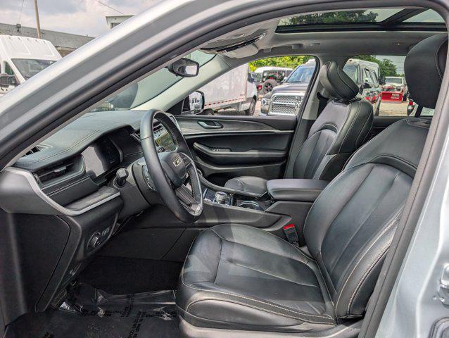 used 2022 Jeep Grand Cherokee car, priced at $31,000