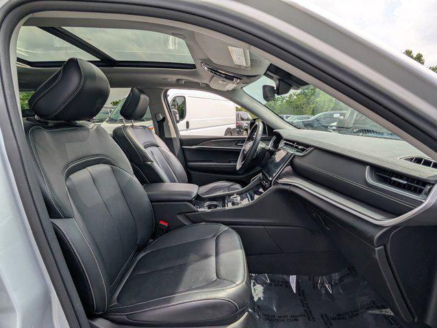 used 2022 Jeep Grand Cherokee car, priced at $31,000