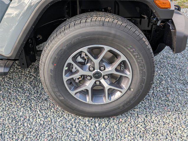 new 2025 Jeep Gladiator car, priced at $41,297