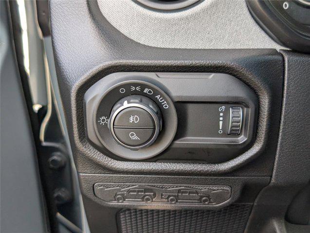 new 2025 Jeep Gladiator car, priced at $41,297