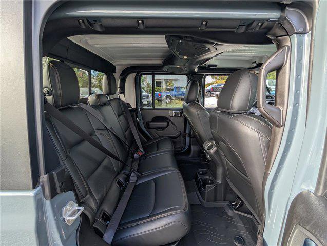 new 2025 Jeep Gladiator car, priced at $41,297