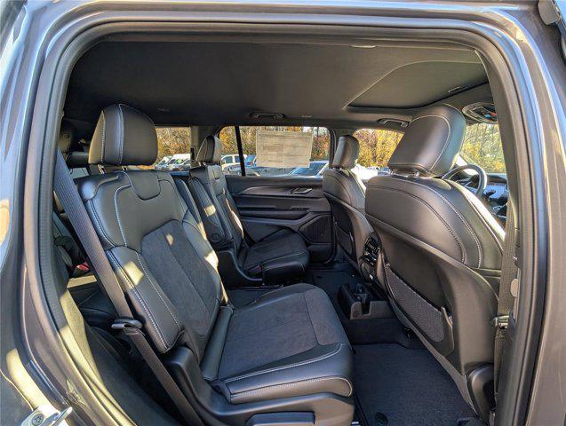 new 2025 Jeep Grand Cherokee L car, priced at $36,543