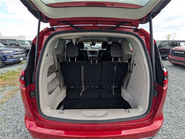 used 2024 Chrysler Pacifica car, priced at $27,500