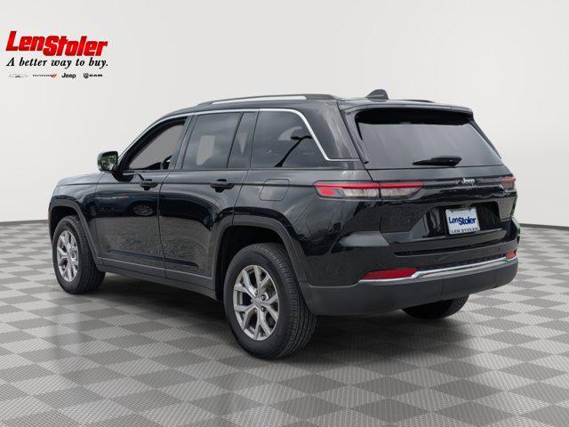 used 2022 Jeep Grand Cherokee car, priced at $30,000