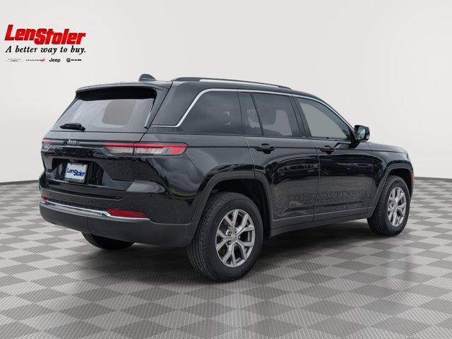 used 2022 Jeep Grand Cherokee car, priced at $30,000