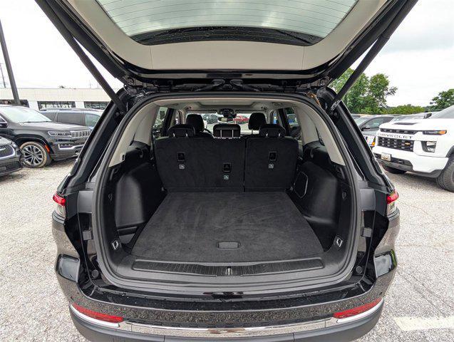 used 2022 Jeep Grand Cherokee car, priced at $30,000