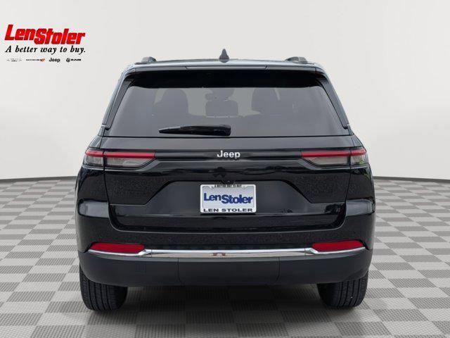 used 2022 Jeep Grand Cherokee car, priced at $30,000