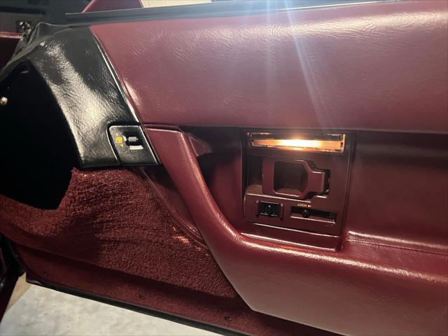 used 1993 Chevrolet Corvette car, priced at $9,991