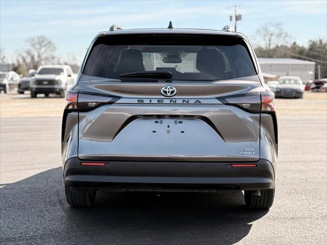 used 2023 Toyota Sienna car, priced at $38,900