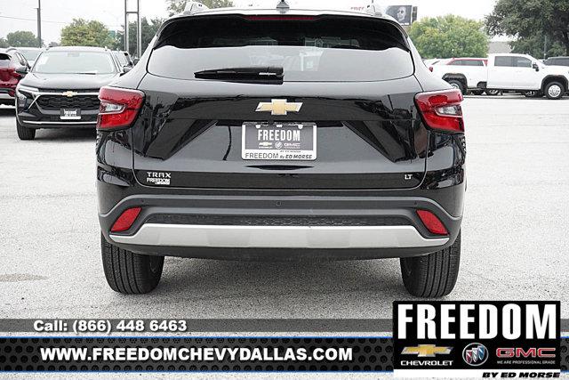 new 2025 Chevrolet Trax car