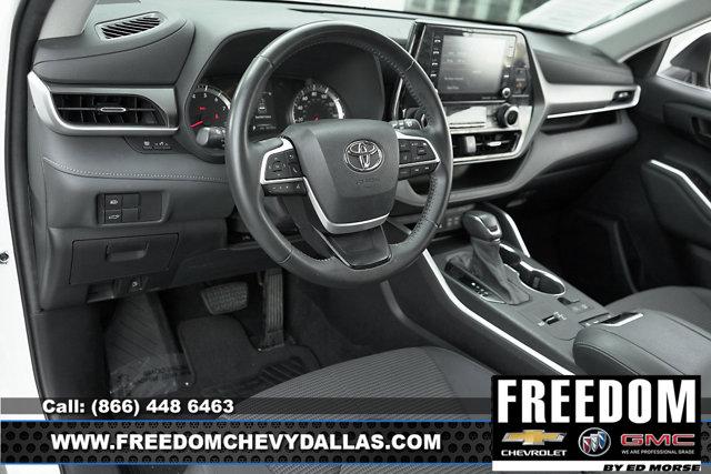 used 2022 Toyota Highlander car, priced at $26,998