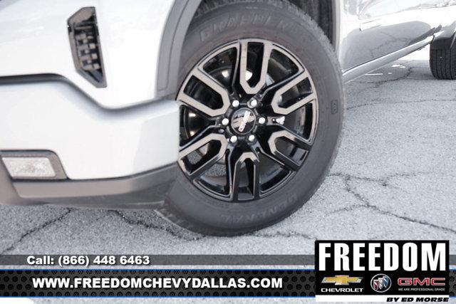 new 2025 GMC Sierra 1500 car, priced at $42,697
