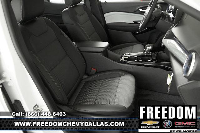 new 2025 Chevrolet Trax car, priced at $23,421