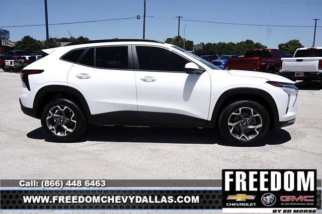 new 2025 Chevrolet Trax car, priced at $23,421
