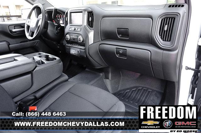 new 2025 GMC Sierra 1500 car, priced at $30,352
