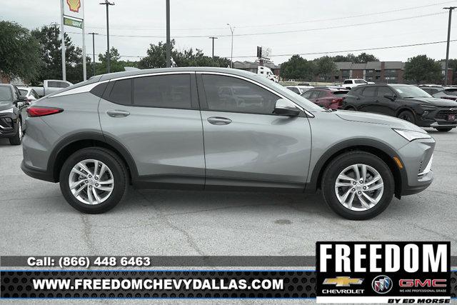 new 2025 Buick Envista car, priced at $24,423