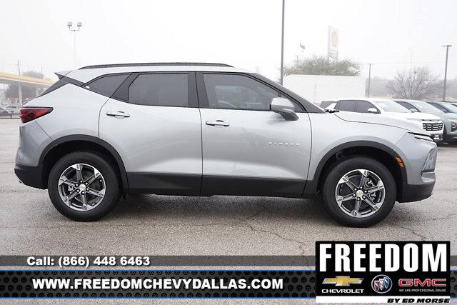 new 2025 Chevrolet Blazer car, priced at $32,995