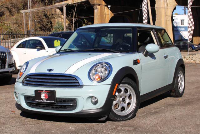 used 2013 MINI Hardtop car, priced at $10,900