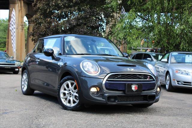 used 2015 MINI Hardtop car, priced at $13,900