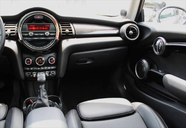 used 2015 MINI Hardtop car, priced at $13,900