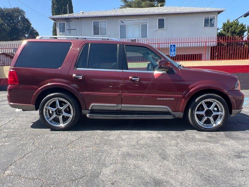 used 2003 Lincoln Navigator car, priced at $3,988