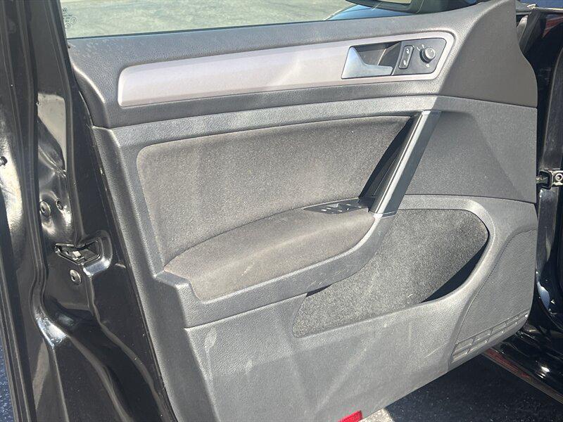 used 2016 Volkswagen e-Golf car, priced at $6,988