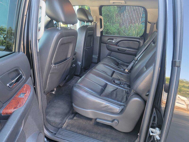 used 2013 GMC Yukon XL car, priced at $7,888