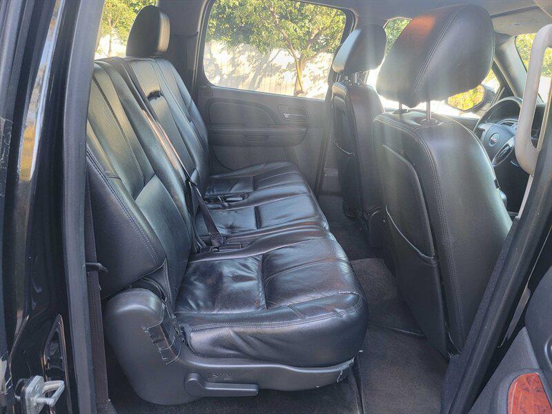 used 2013 GMC Yukon XL car, priced at $7,888