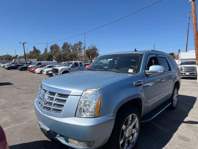 used 2011 Cadillac Escalade Hybrid car, priced at $11,988