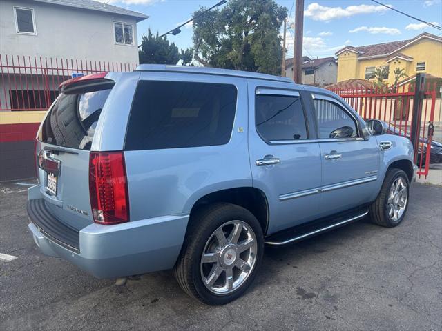 used 2011 Cadillac Escalade Hybrid car, priced at $11,988